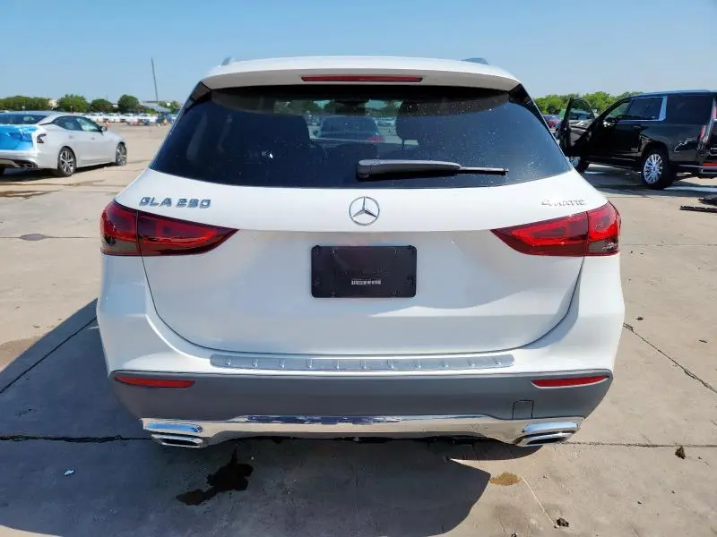 2021 MERCEDES-BENZ GLA 250 4MATIC  