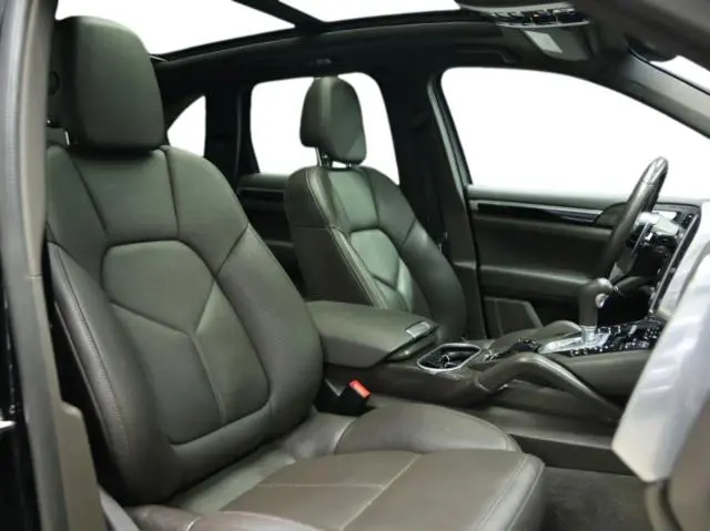 2018 PORSCHE CAYENNE S  