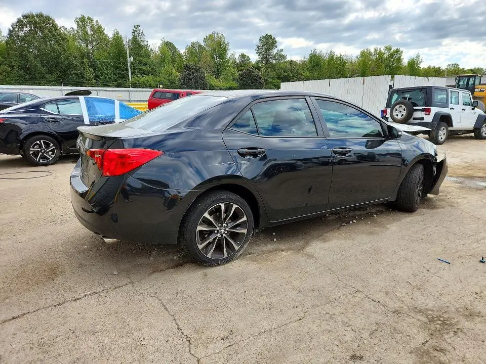 2017 TOYOTA COROLLA SE  