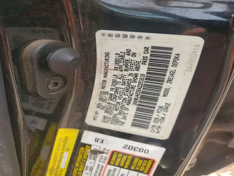 2010 TOYOTA COROLLA LE  