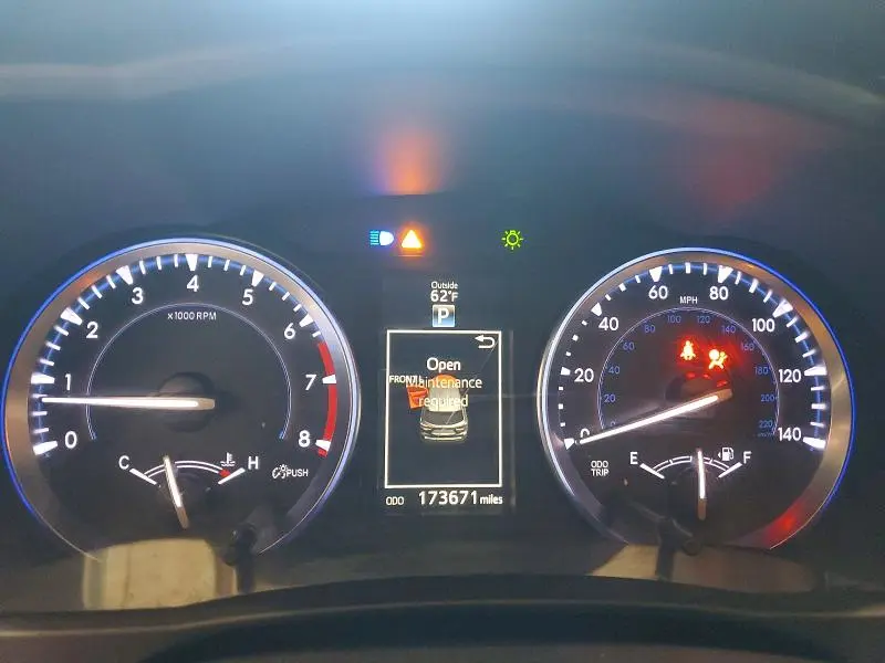 2016 TOYOTA HIGHLANDER LIMITED  