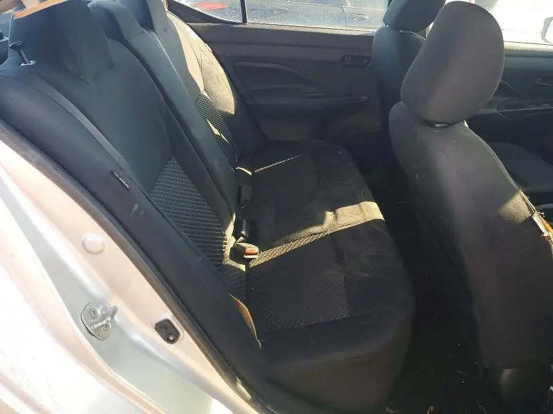 2021 NISSAN VERSA S  