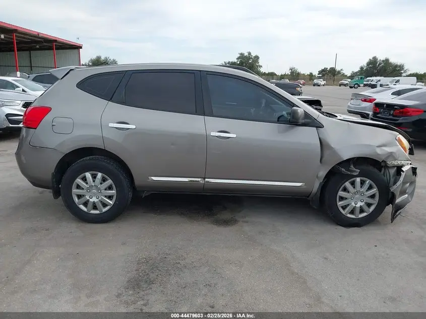 2013 NISSAN ROGUE S