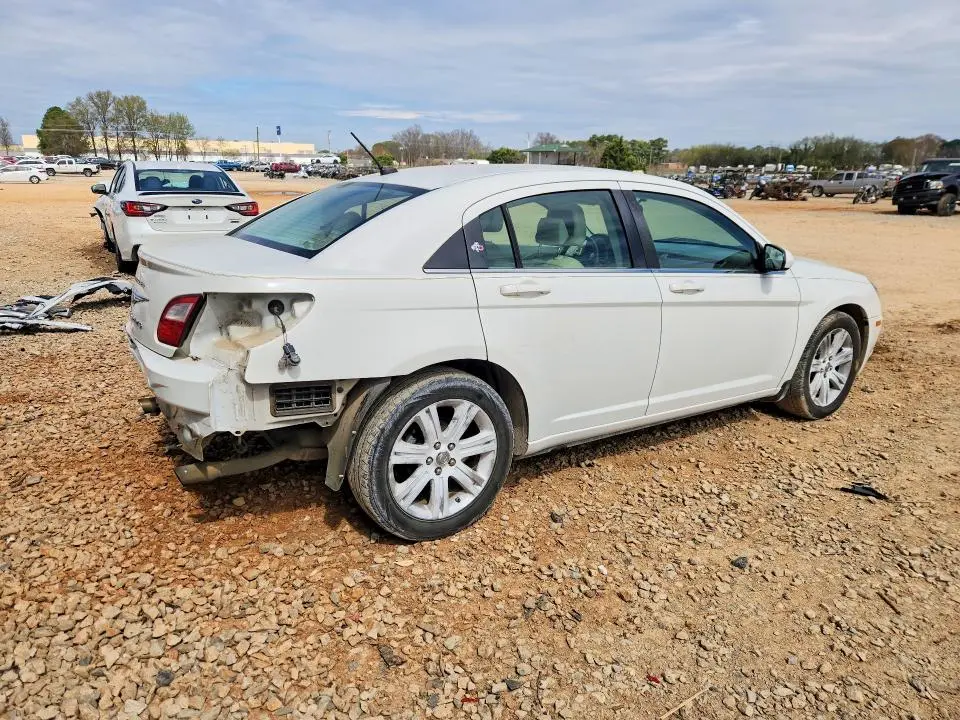 2010 CHRYSLER SEBRING LIMITED  