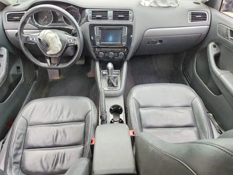 2016 VOLKSWAGEN JETTA SEL  