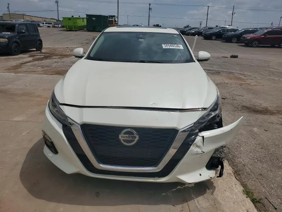 2019 NISSAN ALTIMA PLATINUM  