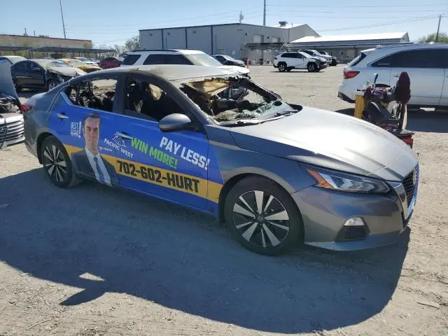 2022 NISS ALTIMA SR   