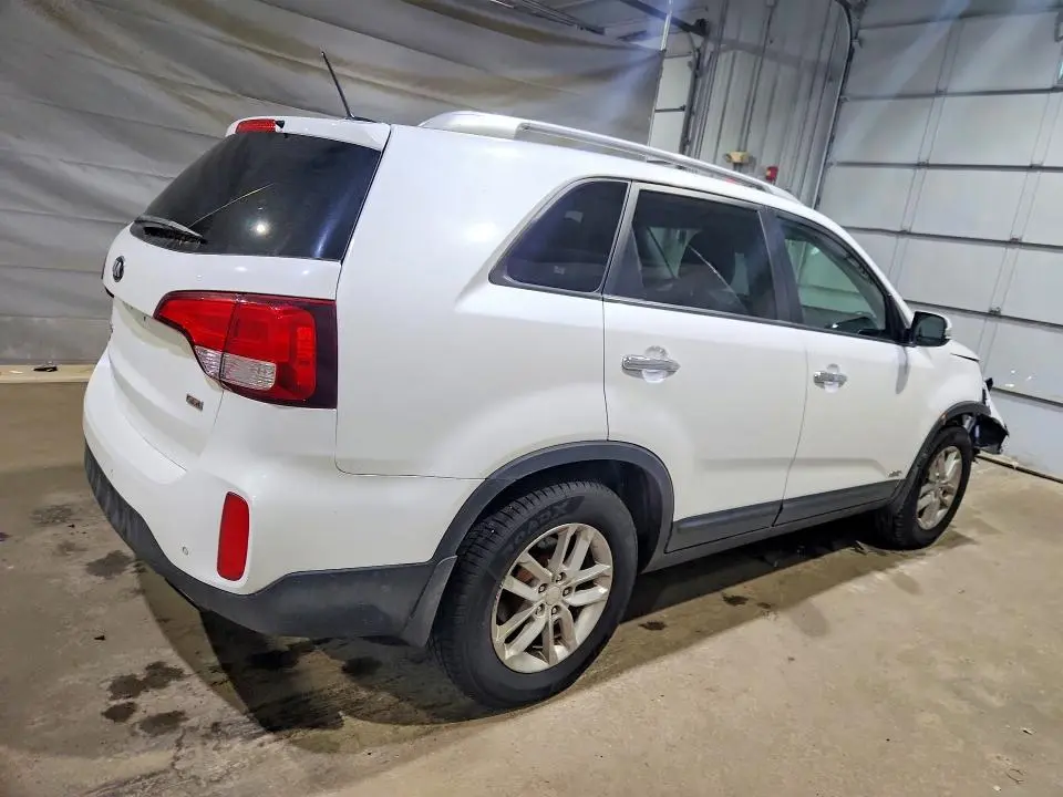 2014 KIA SORENTO LX  