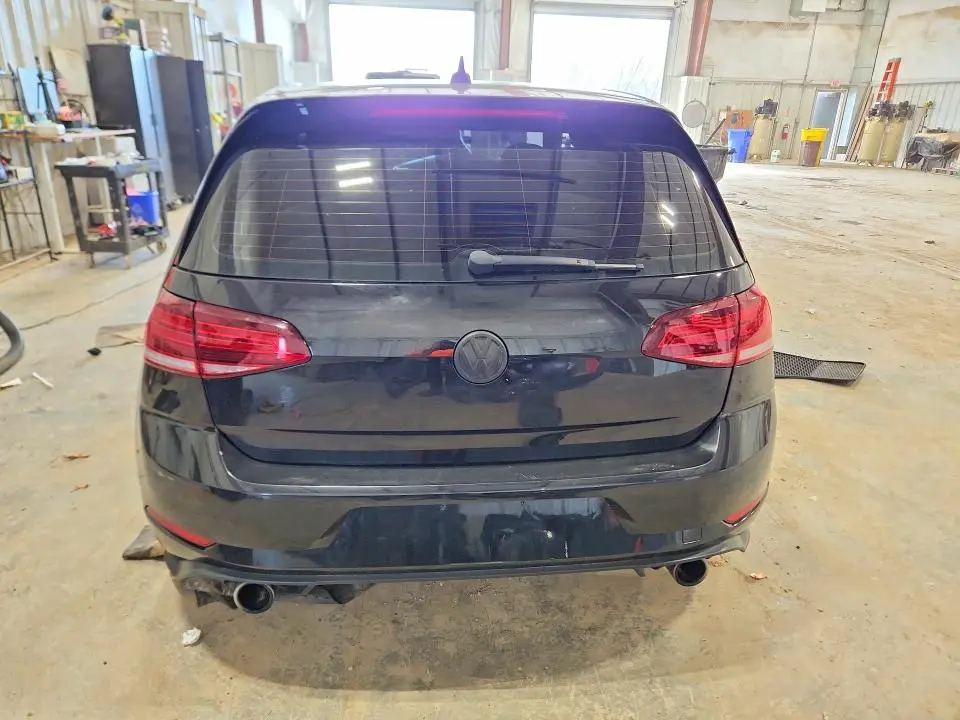 2021 VOLKSWAGEN GTI S  