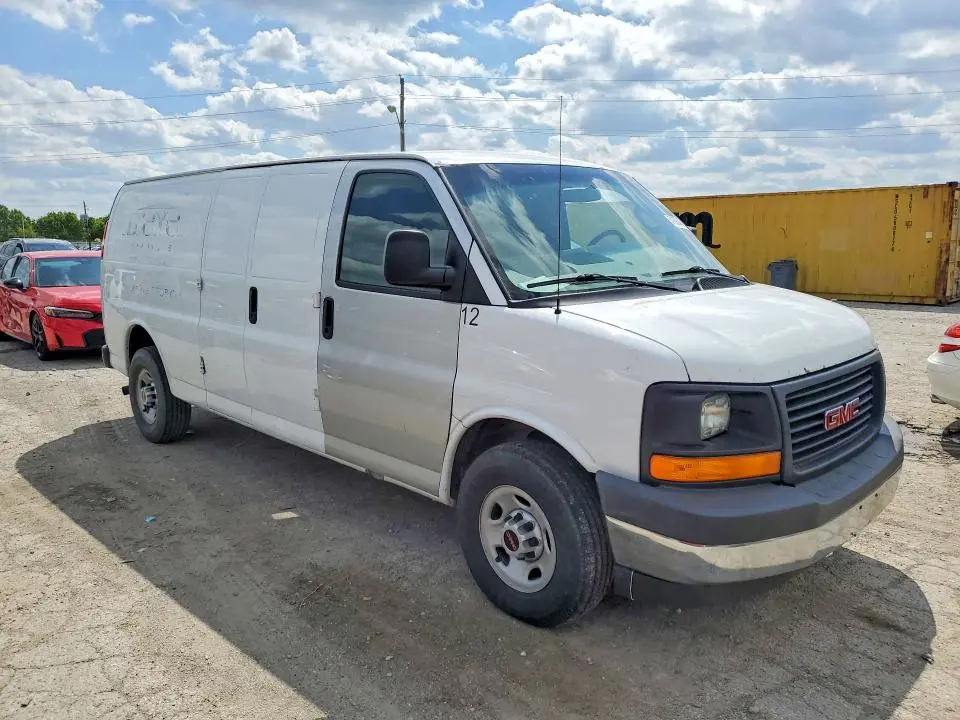 2017 GMC SAVANA G2500  