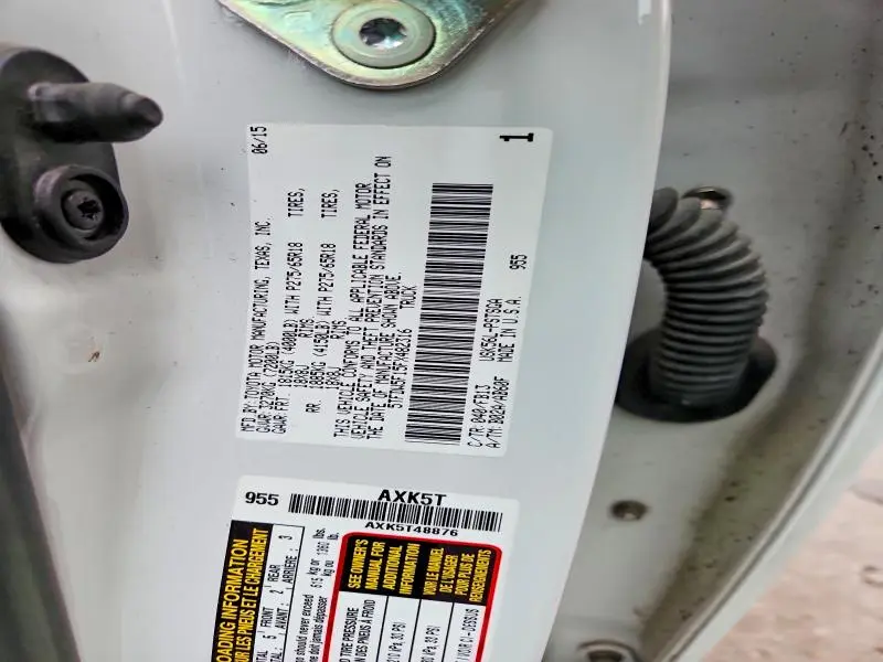 2015 TOYOTA TUNDRA CREWMAX SR5  