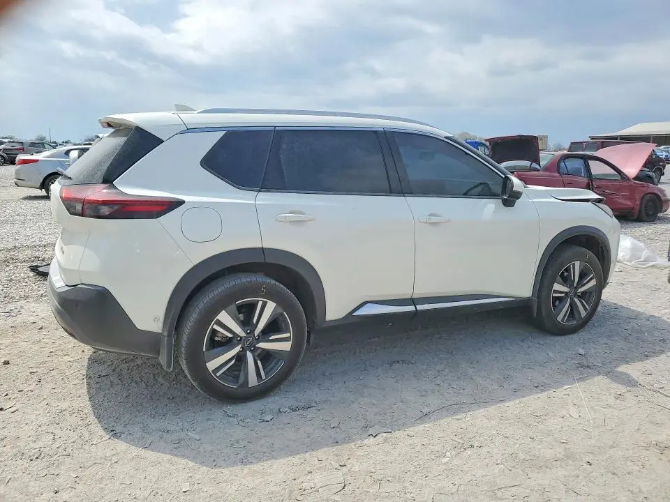 2023 NISSAN ROGUE SL  