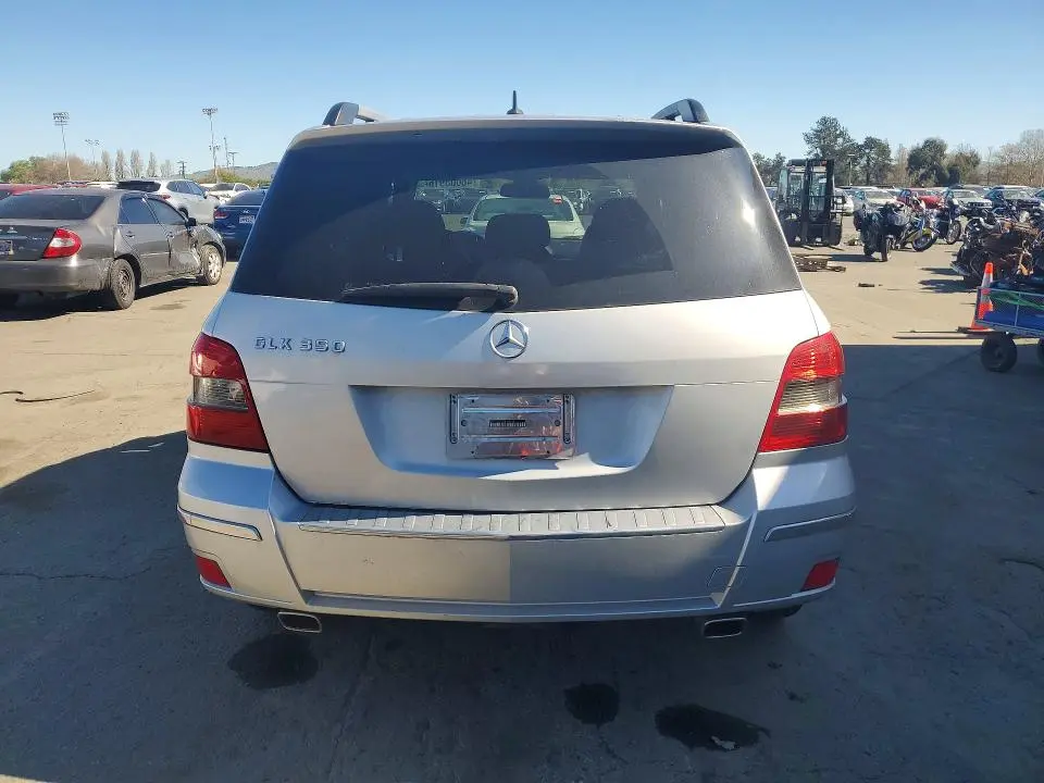 2011 MERCEDES-BENZ GLK   
