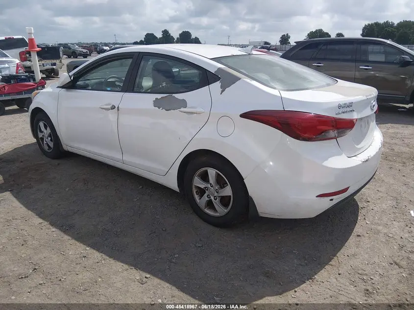 2015 HYUNDAI ELANTRA SE
