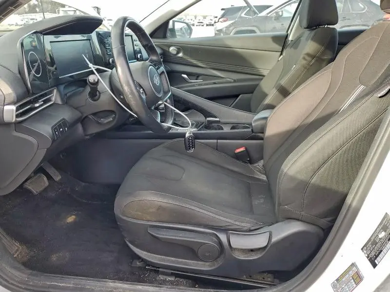 2021 HYUNDAI ELANTRA SEL  