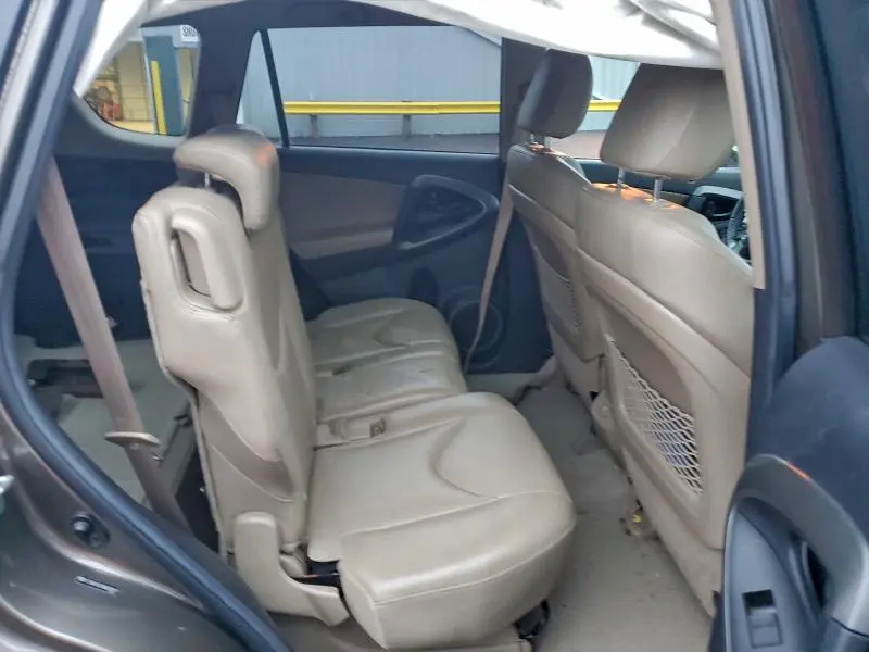 2010 TOYOTA RAV4 LIMITED  