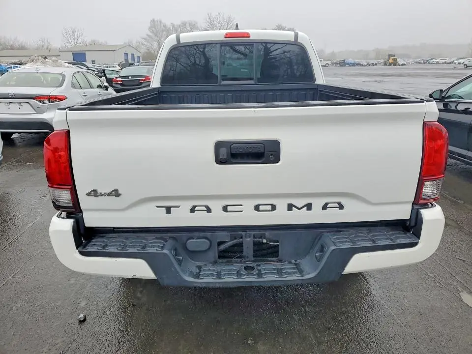 2018 TOYOTA TACOMA   
