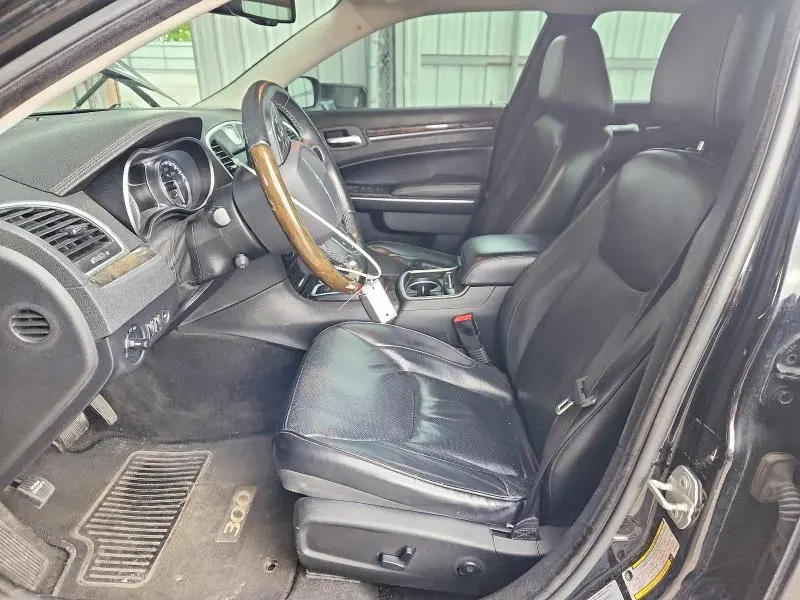 2016 CHRYSLER 300C   