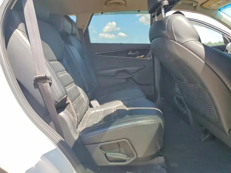 2018 KIA SORENTO EX  