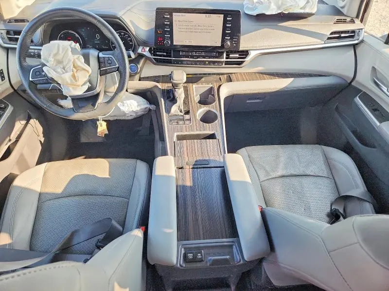 2024 TOYOTA SIENNA LIMITED 7-PASSENGER  