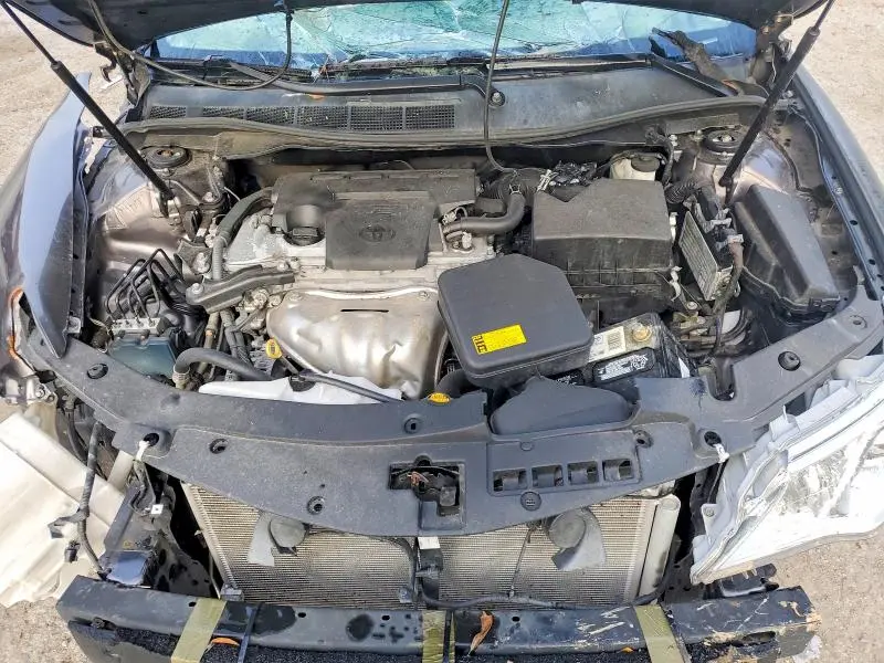 2014 TOYOTA CAMRY LE  