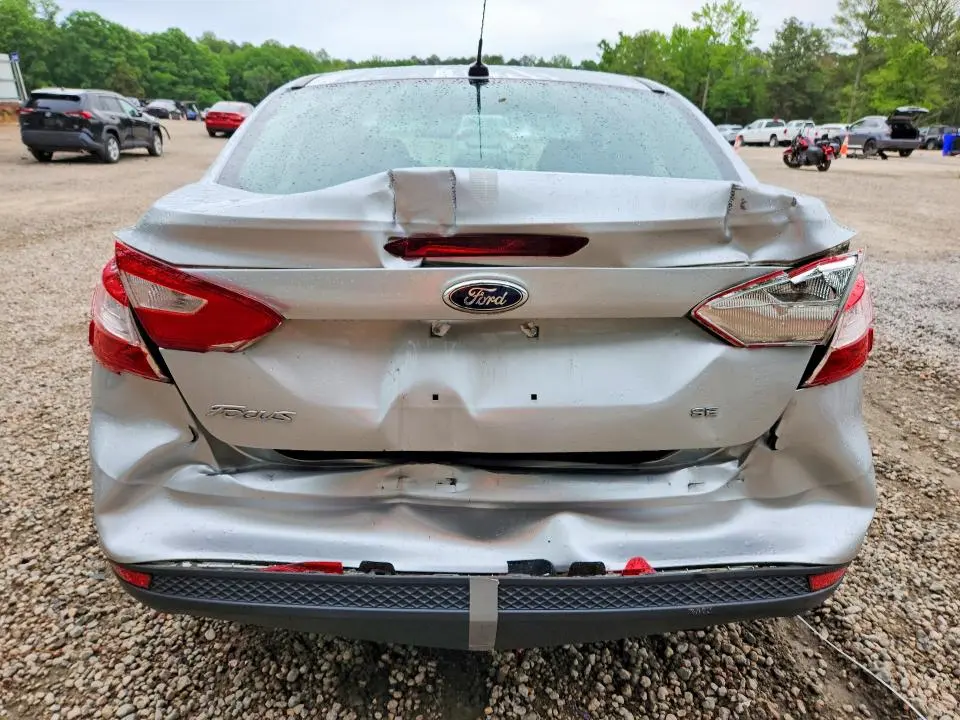 2014 FORD FOCUS SE  