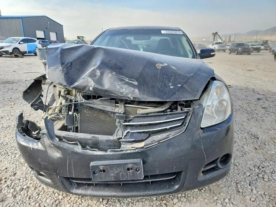 2010 NISSAN ALTIMA BASE  