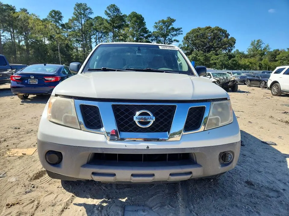 2016 NISSAN FRONTIER S  