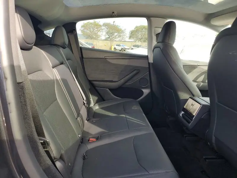 2026 TESLA MODEL Y   