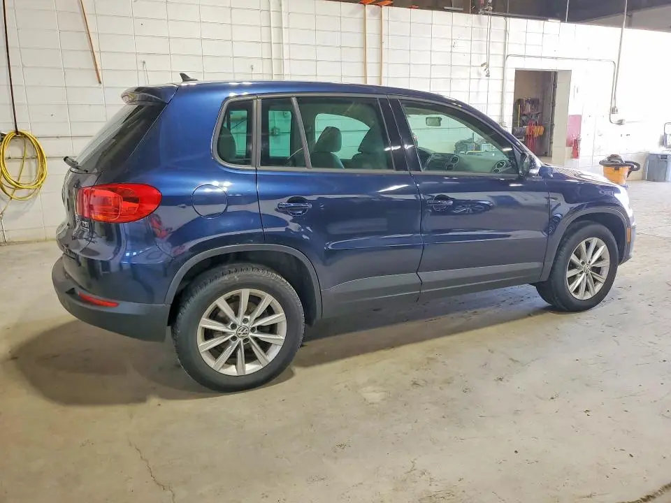2014 VOLKSWAGEN TIGUAN S  