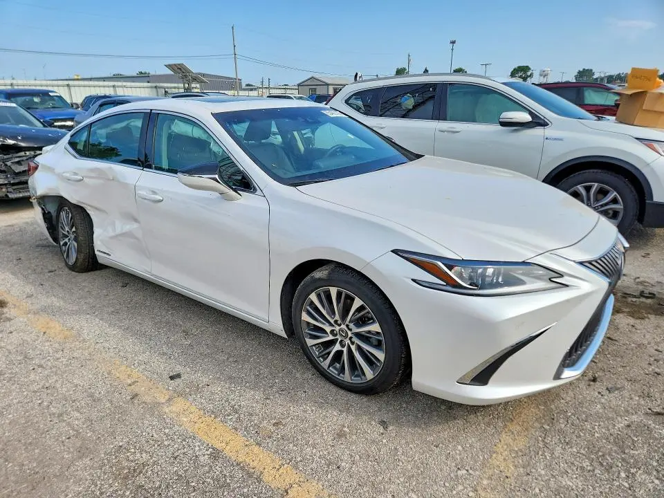 2020 LEXUS ES 300H  