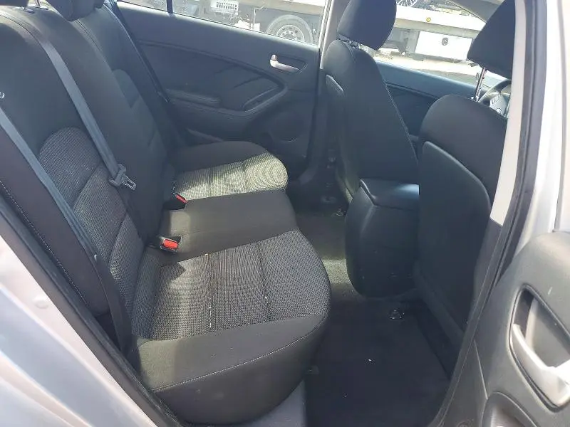 2017 KIA FORTE LX  