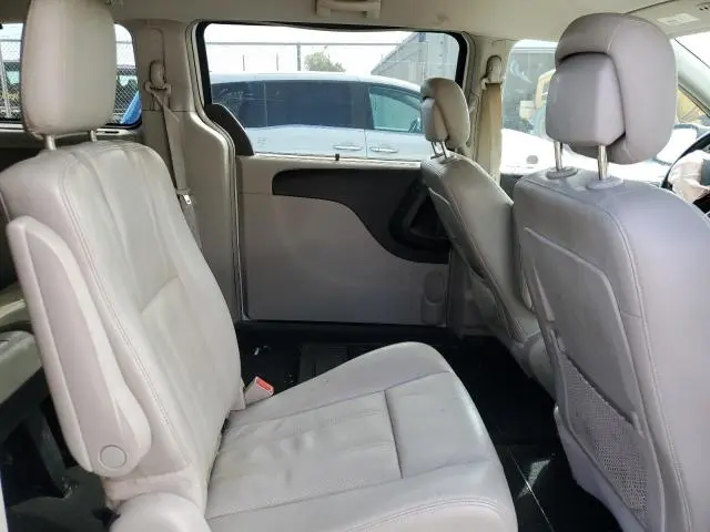 2013 CHRYSLER TOWN & COUNTRY TOURING L  