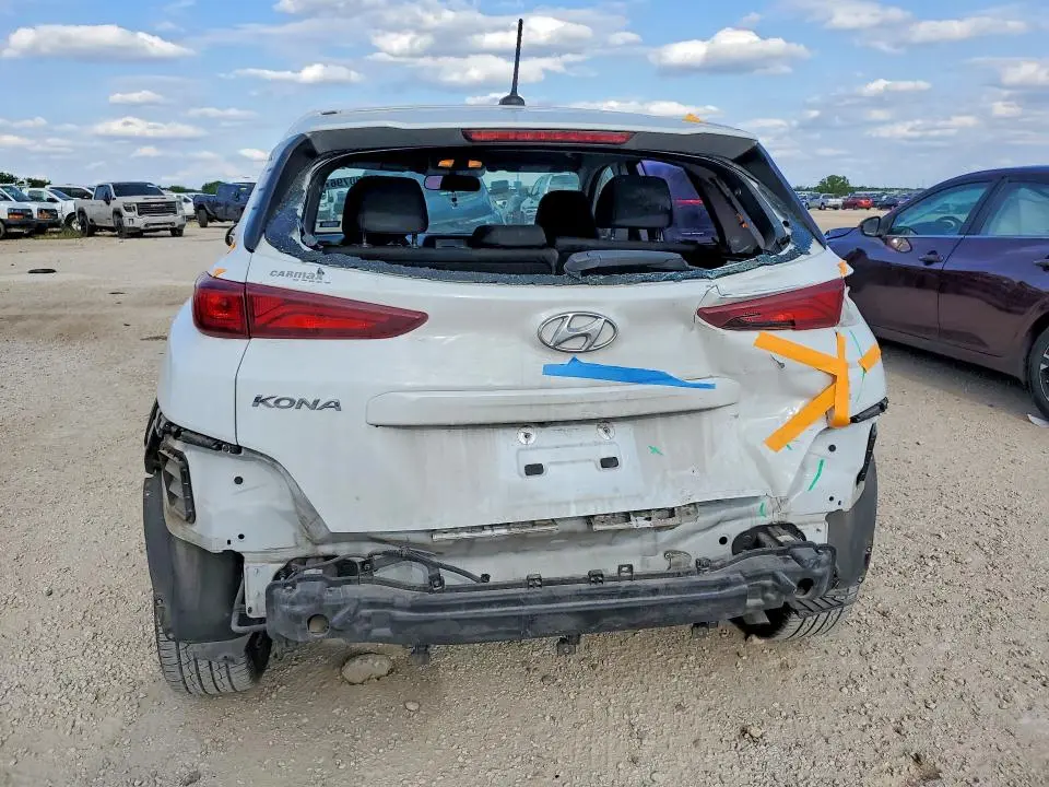 2018 HYUNDAI KONA SE  