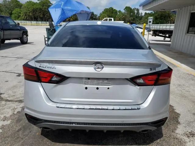 2021 NISSAN ALTIMA SR  