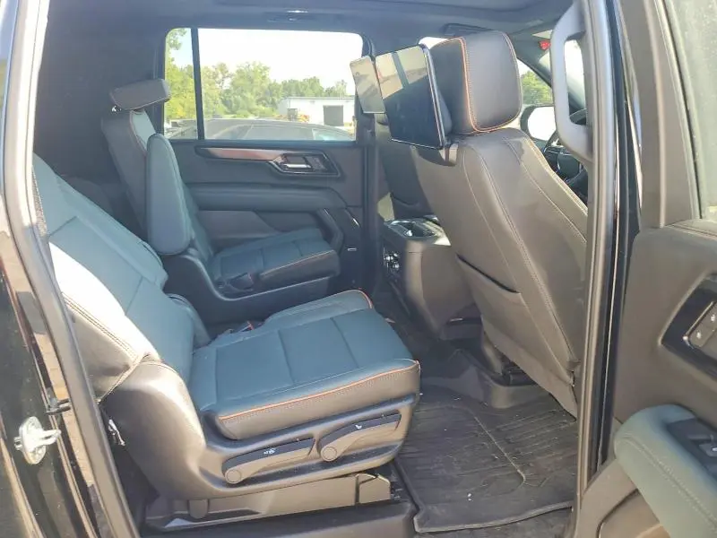 2025 GMC YUKON XL AT4  