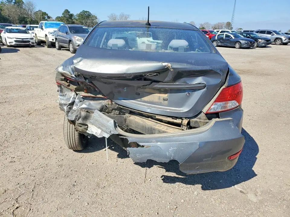 2013 HYUNDAI ACCENT GLS  