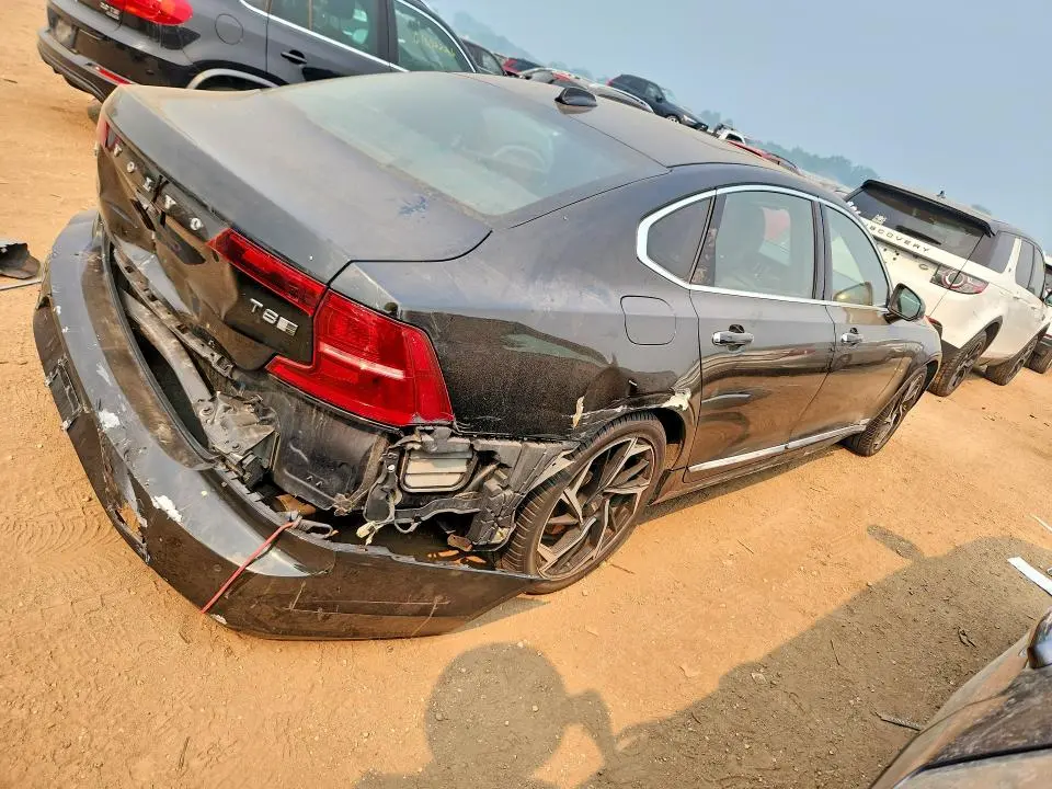 2019 VOLVO S90 T8 INSCRIPTION  
