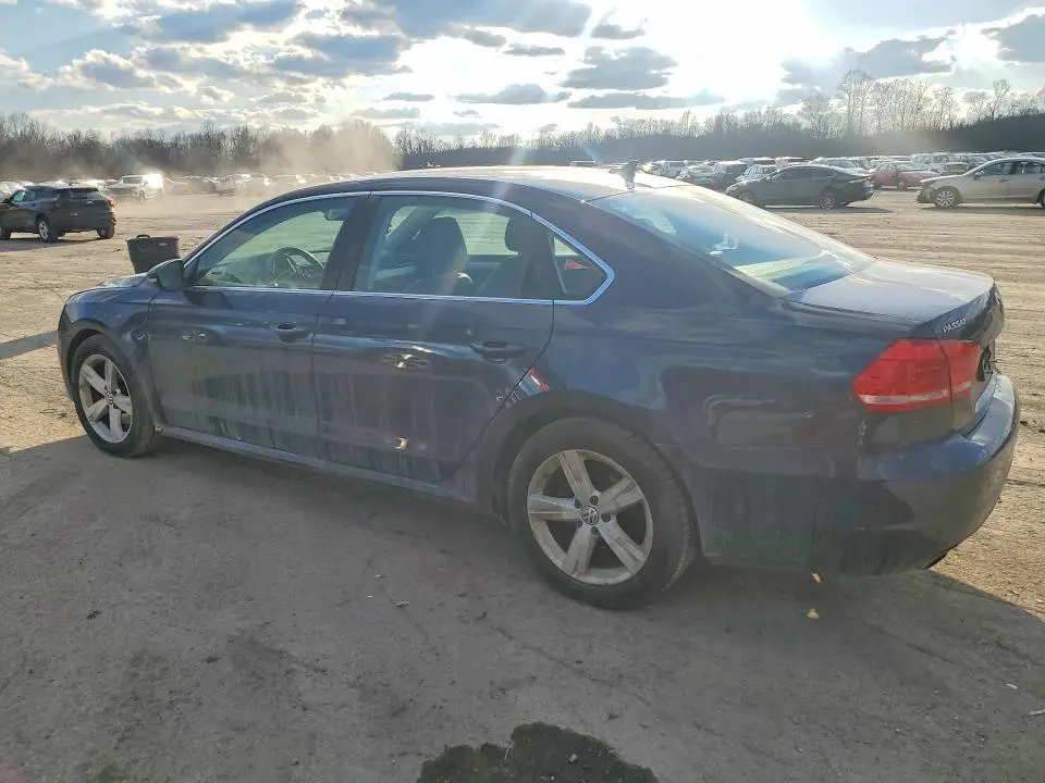2012 VOLKSWAGEN PASSAT SE  
