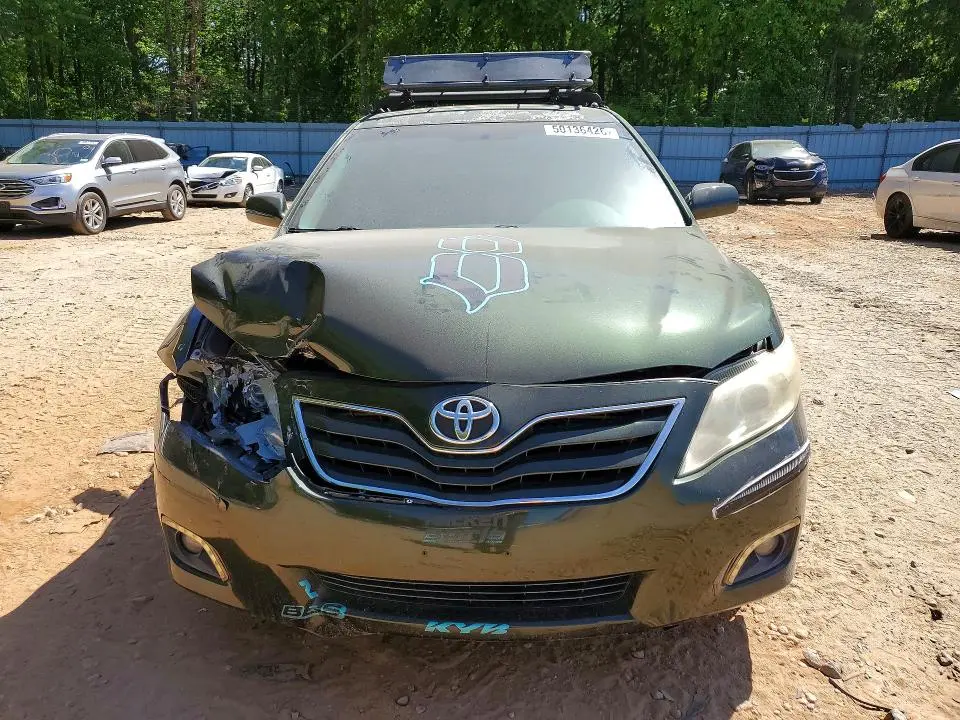 2011 TOYOTA CAMRY LE  