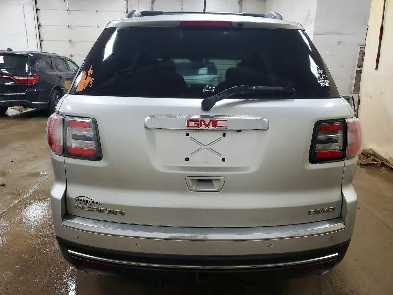 2014 GMC ACADIA SLE  