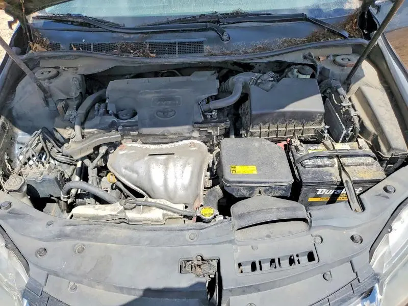 2015 TOYOTA CAMRY SE  