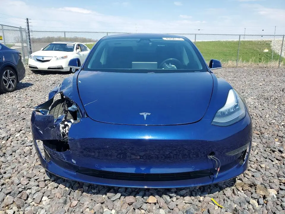 2018 TESLA MODEL 3   