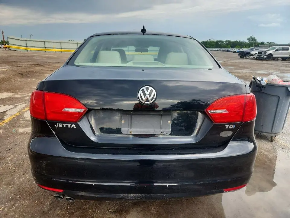 2013 VOLKSWAGEN JETTA TDI  