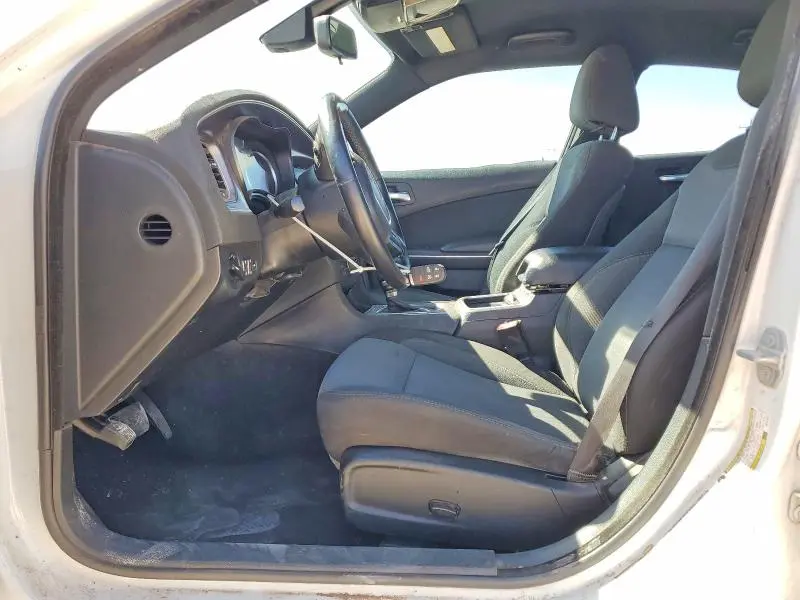 2016 DODGE CHARGER SE  