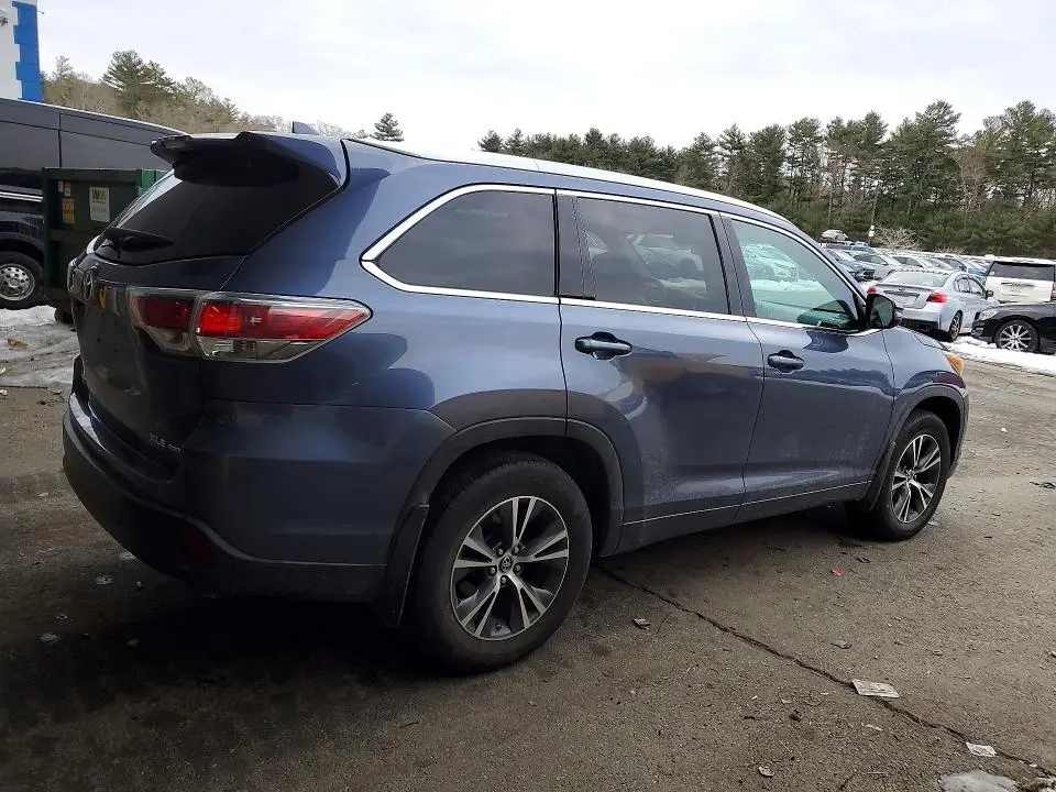 2016 TOYOTA HIGHLANDER XLE  