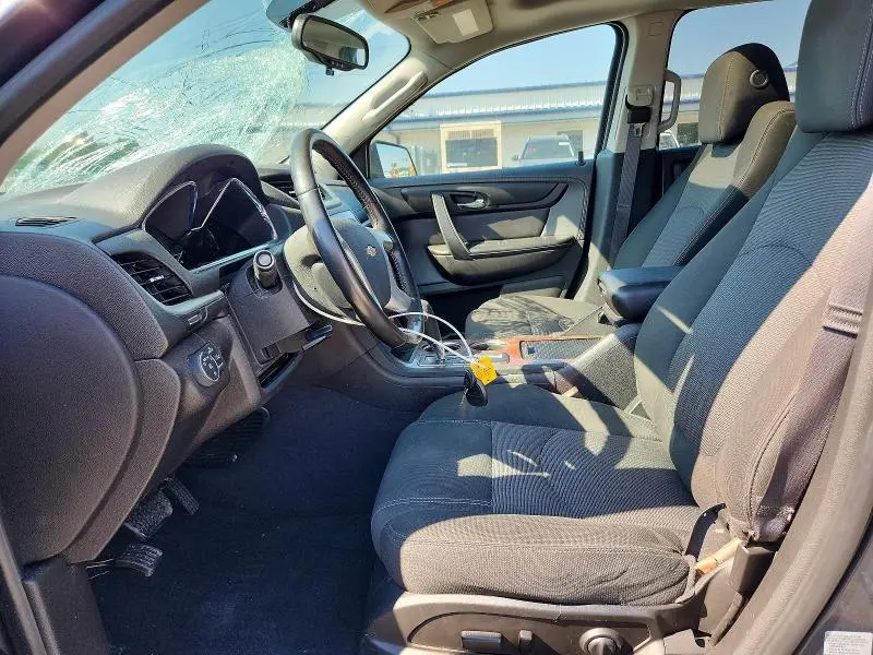 2014 CHEVROLET TRAVERSE LT  