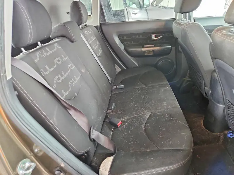 2013 KIA SOUL +  