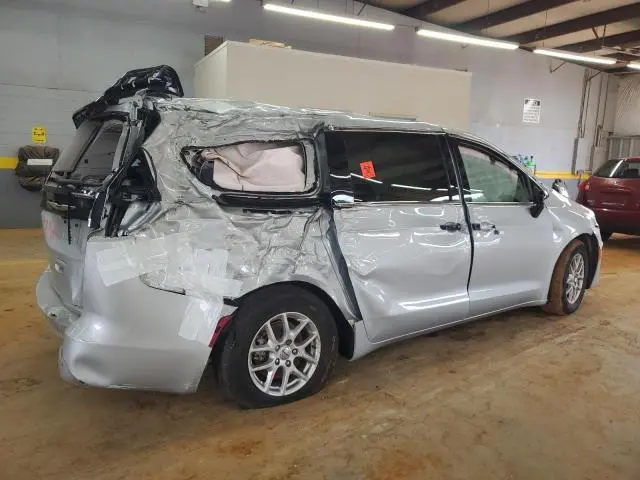 2024 CHRYSLER VOYAGER LX  