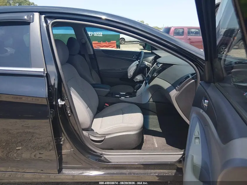 2011 HYUNDAI SONATA GLS